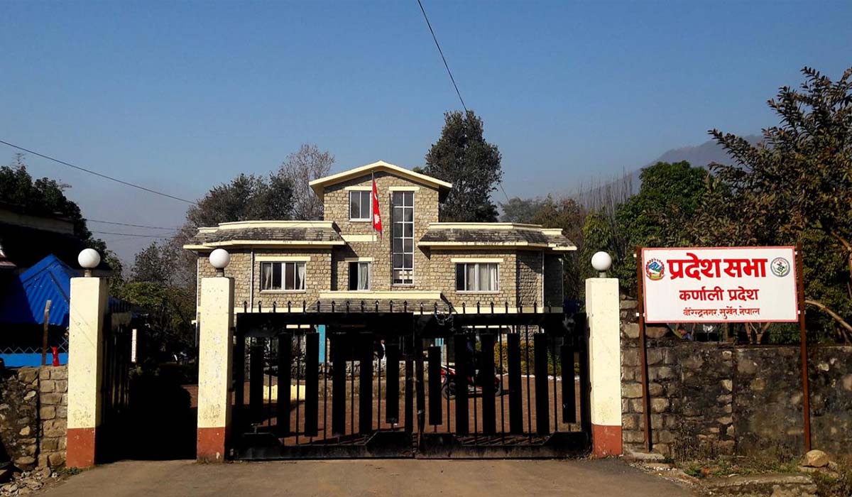 कर्णाली प्रदेश आँखा स्वास्थ्य रणनीति सार्वजनिक